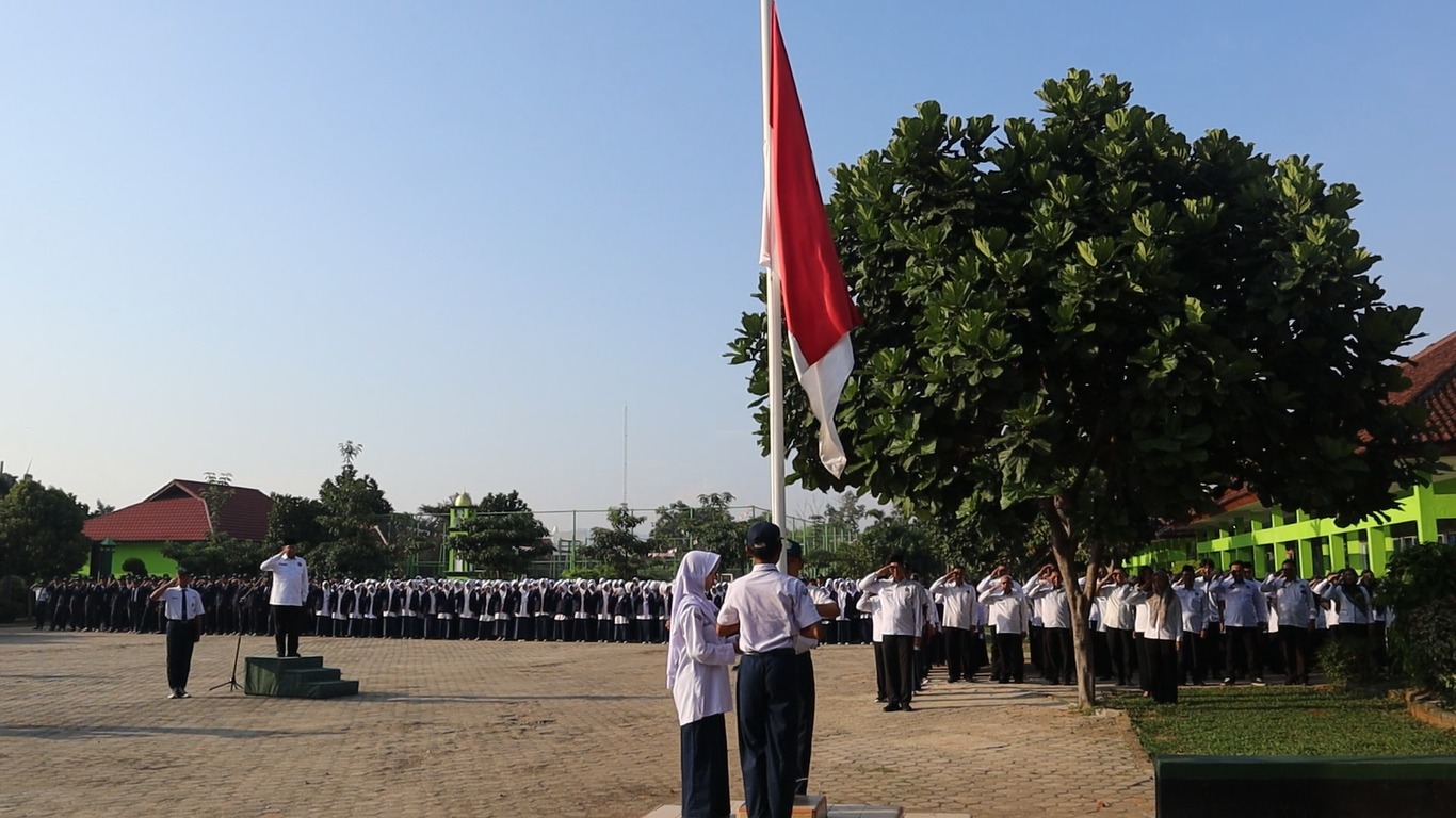 Kepala KanKemenag Makmur, Sampaikan 7 Pesan Penting saat Menjadi Pembina Upacara di MTsN 2 Bandar Lampung