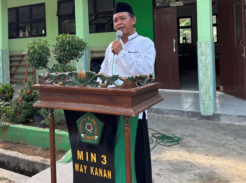 Peringati Maulid Nabi, Civitas Akademika MIN 3 Way Kanan Laksanakan Istighotsah Bersama
