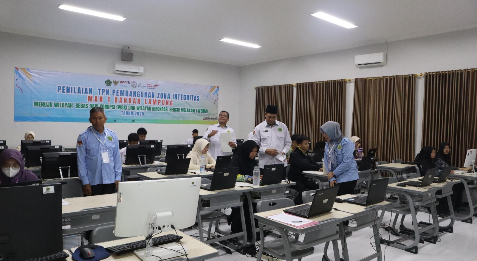 Kasi Penmad Kota Bandar Lampung Resmi Buka Olimpiade Madrasah Indonesia (OMI) 2025