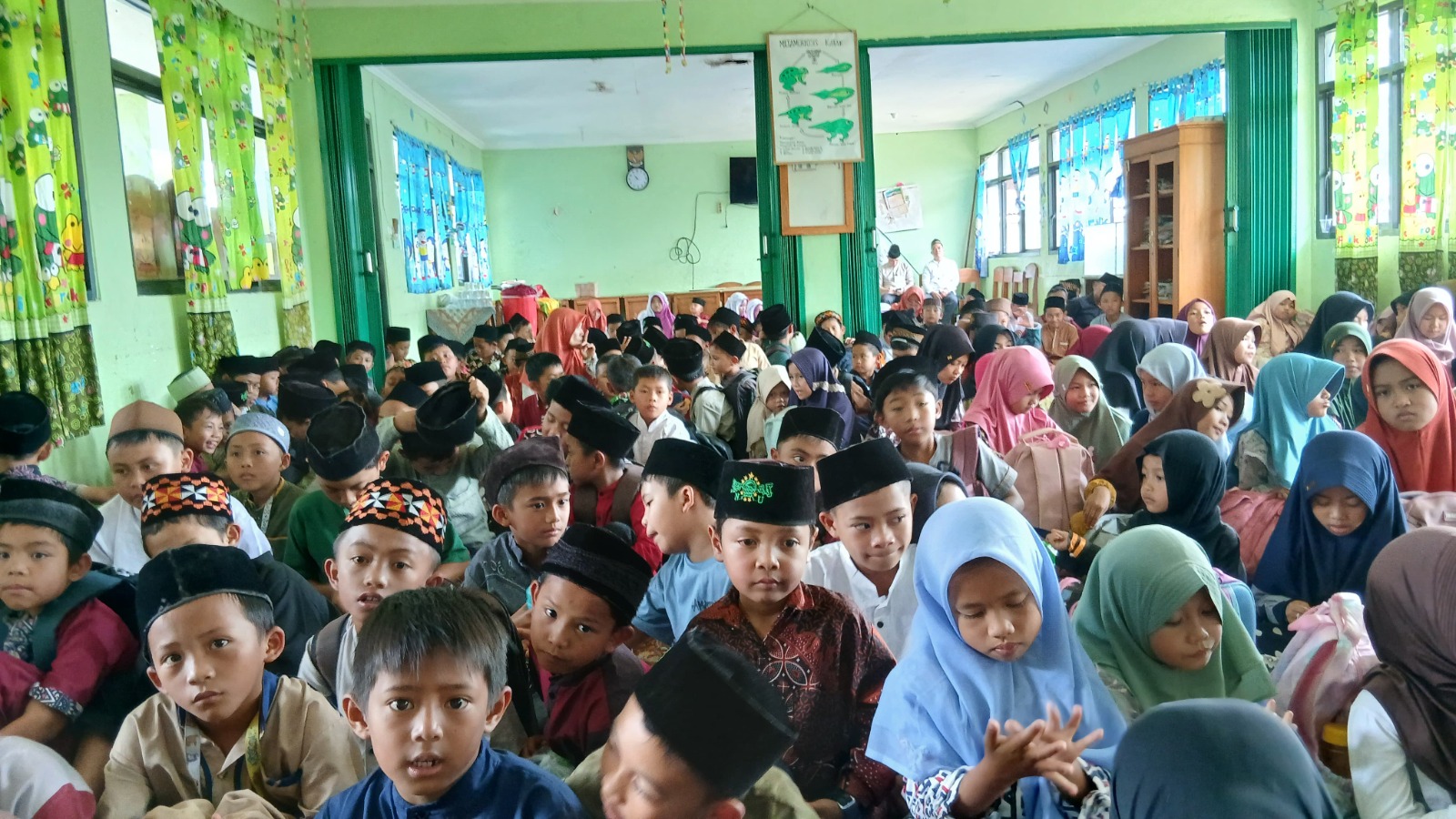 Peringatan Maulid Nabi Muhammad SAW di MIN 3 Lampung Barat, Meningkatkan Keimanan dan Kebersamaan