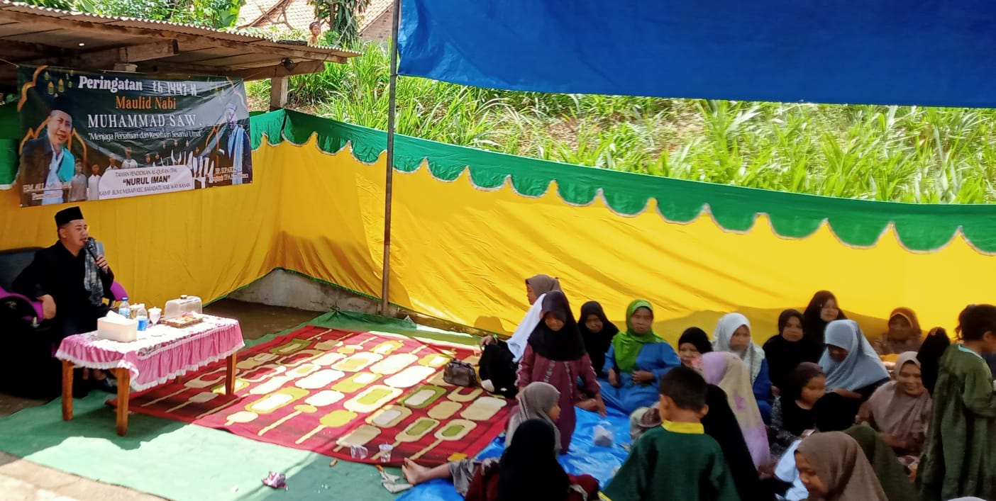 Kapokjaluh Lampung Sampaikan Tausiah Maulid Nabi di Mushola Nurul Iman