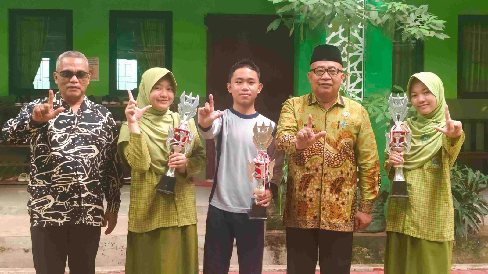 Peserta Didik MTsN 1 Tanggamus Lolos Seleksi Olimpiade Madrasah Indonesia (OMI) 2025 Tingkat Kabupaten/Kota