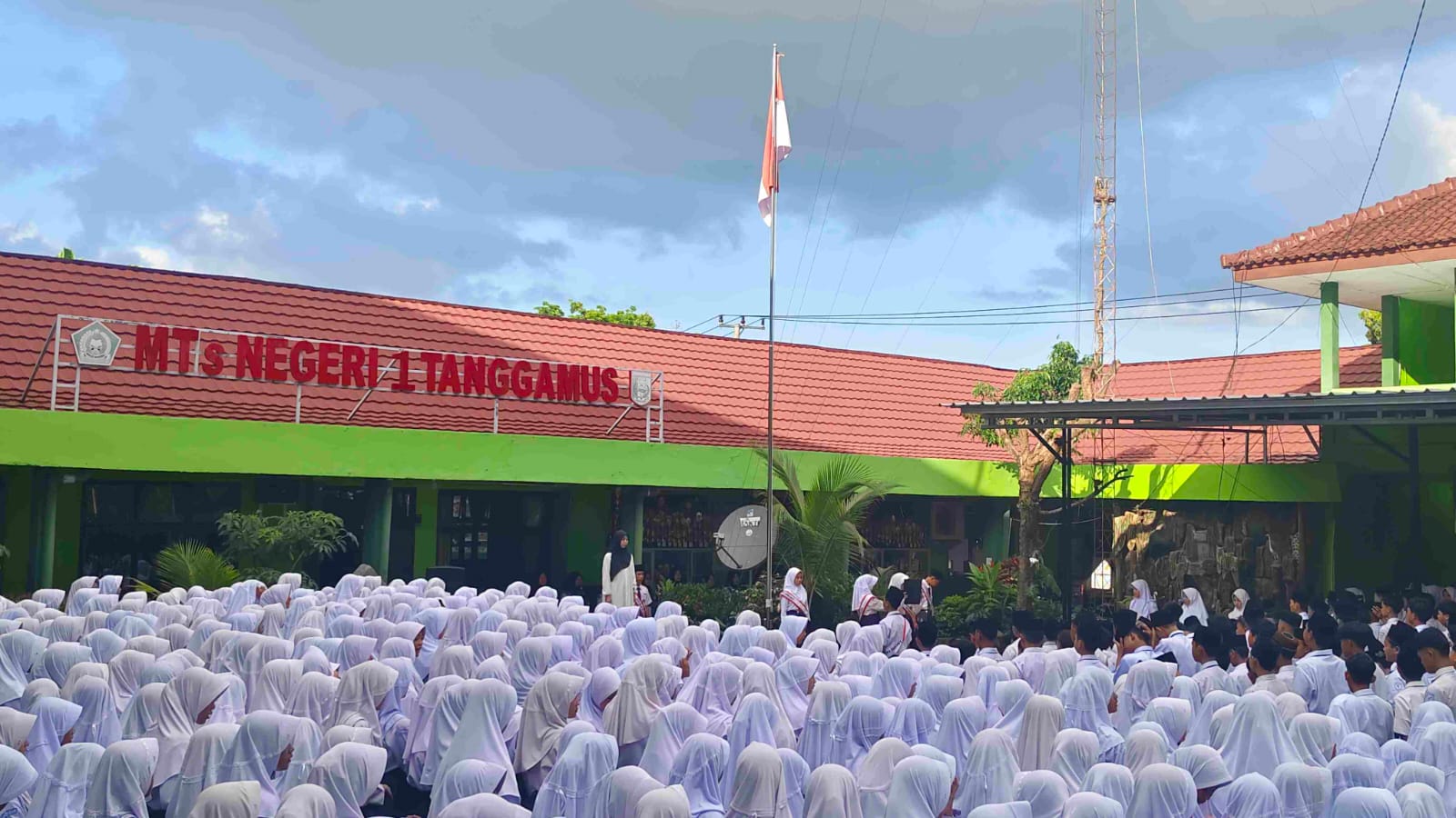 “Biasakan Berkata Baik” Putri Yulia Dzati Iffah Ajak Siswa Ciptakan Madrasah yang Saling Menghargai