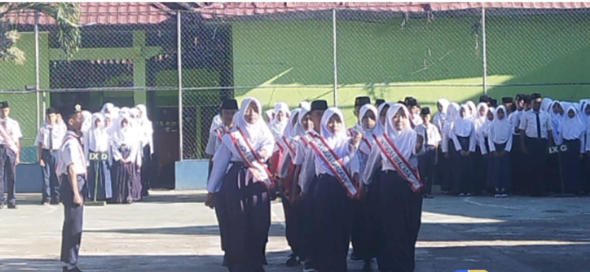 Pembina Upacara MTsN 2 Tanggamus Beri Evaluasi Petugas Upacara