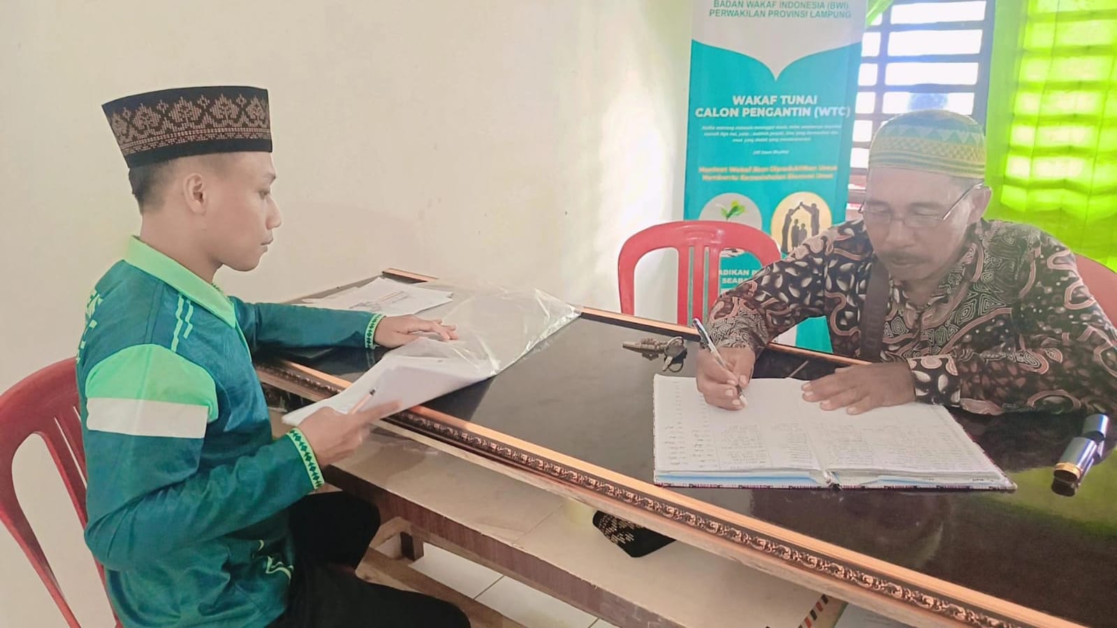 Cegah Masalah Hukum, KUA Negara Batin Perketat Pemeriksaan Berkas Nikah