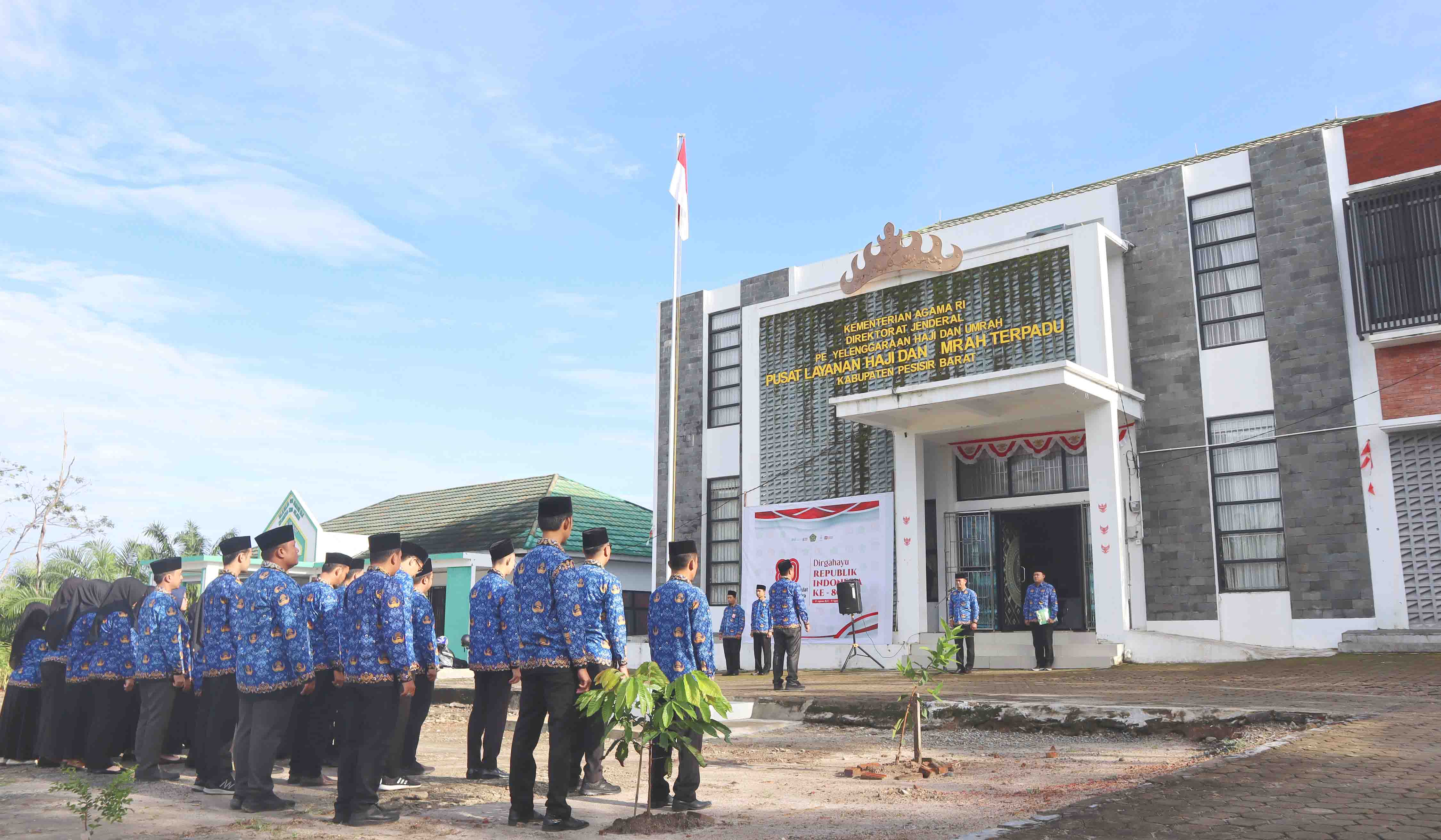 Upacara Hari Kesaktian Pancasila di Kemenag Pesisir Barat, Ikrar Setia pada Pancasila