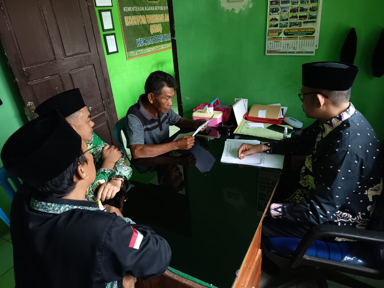 KUA Kasui Laksanakan Taukil Wali Bil Kitabah, Wujudkan Tertib Administrasi Perkawinan
