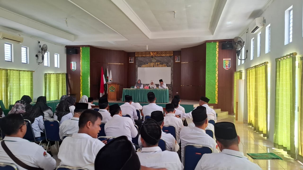 Rapat Pagi Penyuluh Terlatih (RAGI PUTIH): Penguatan Disiplin dan Koordinasi Penyuluh Agama Kabupaten Pesawaran