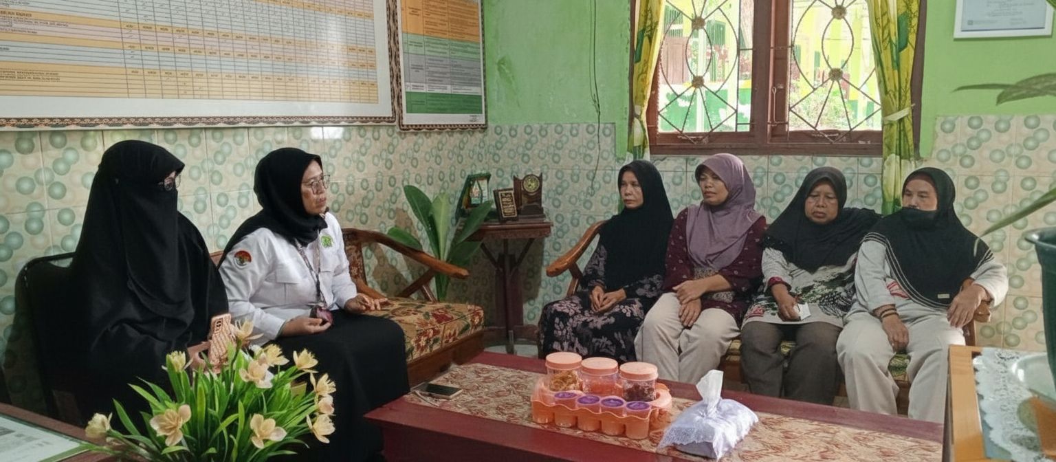MIN 1 Way Kanan Jalin Kerja Sama Kebersihan dengan Pengelola Kantin Madrasah