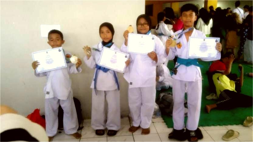 4 Siswa Siswi MIN 1 Bandar Lampung Raih Juara Karate Lampung Student Olympic Tahun 2025