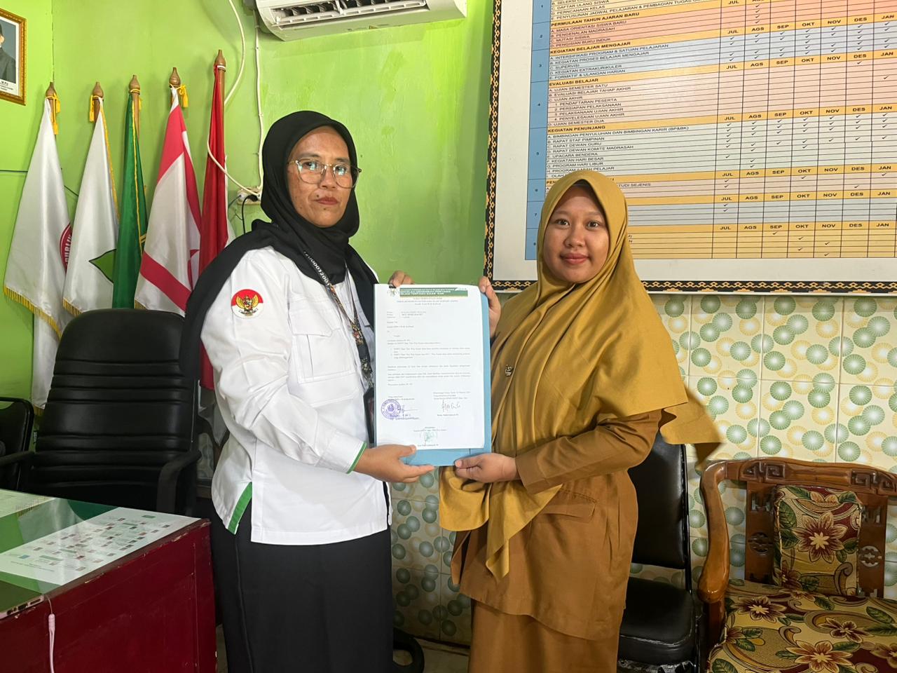 MIN 1 Way Kanan dan SMPIT Daar 'Ilmi Jalin Kerja Sama Pendidikan Lewat Penandatanganan MoU