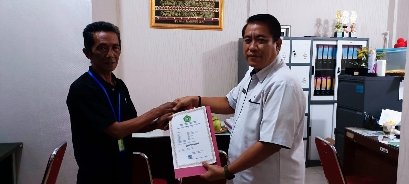 Langkah Nyata Pembinaan LPQ, TPQ Nurul Huda Terima SK dari Kemenag Tanggamus