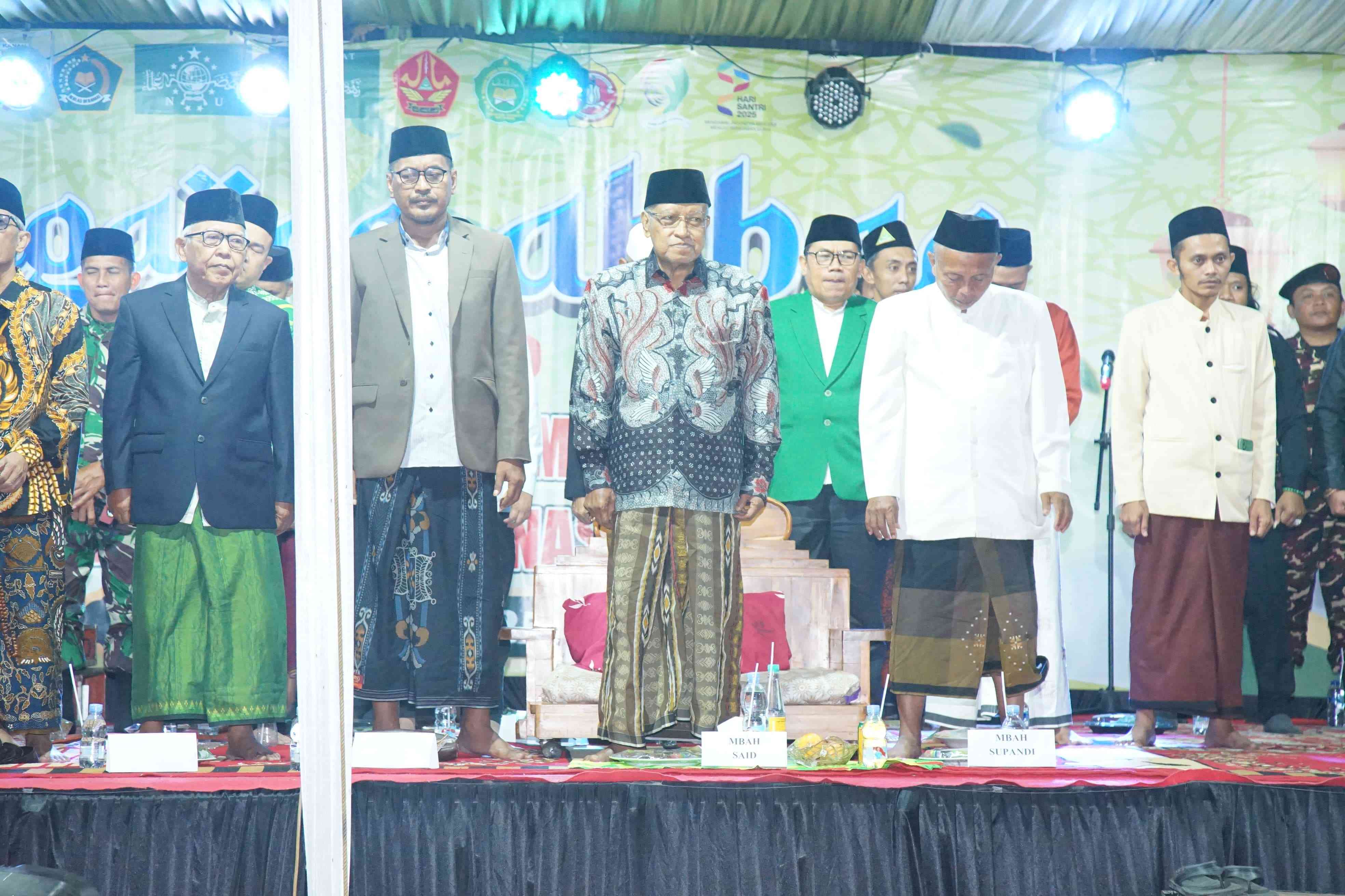 Kakan Kemenag Way Kanan Hadiri Pengajian Akbar di Ponpes Darul Hikmah Baradatu
