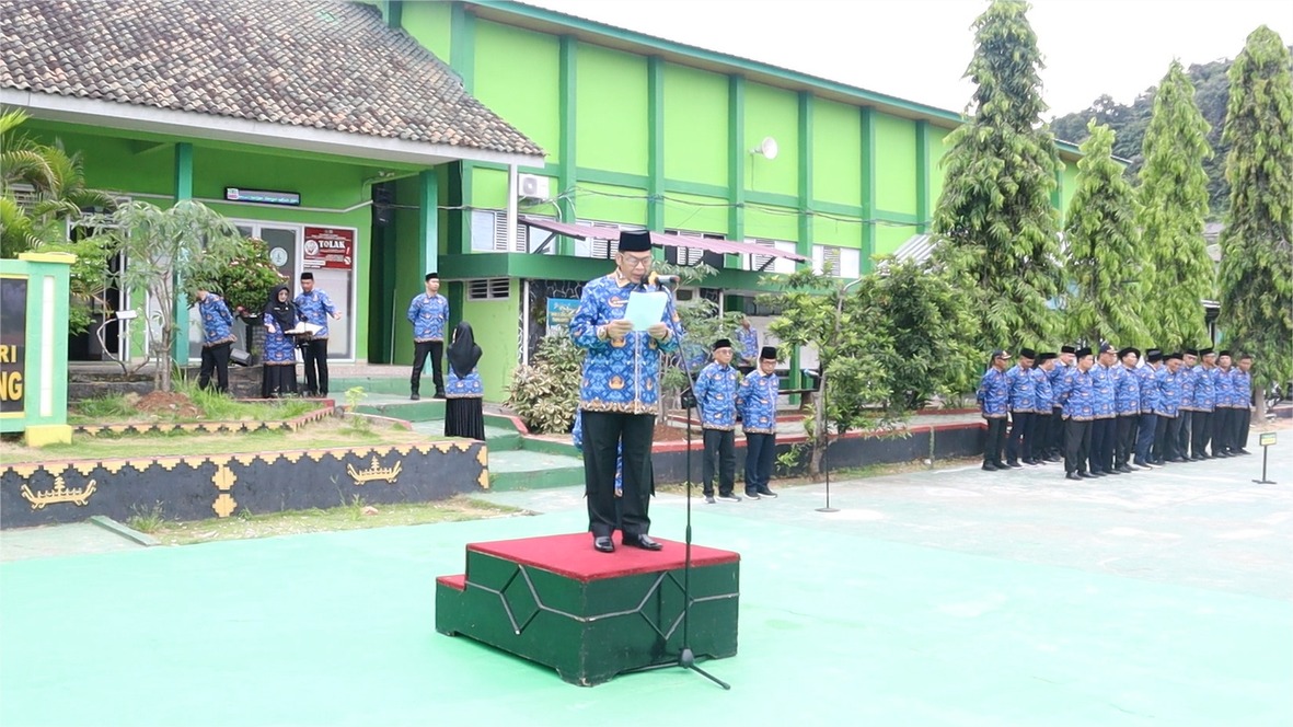 Kepala Kemenag H. Makmur, Dorong ASN Jadikan Semangat Sumpah Pemuda sebagai Penggerak Persatuan dan Moderasi Beragama