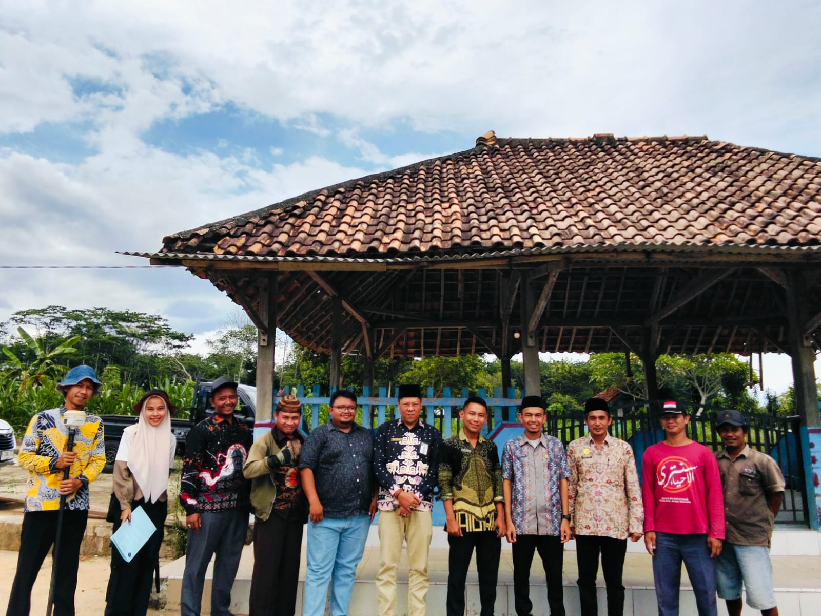 Kemenag Way Kanan Dampingi ATR/BPN dan KUA Baradatu Ukur 8 Bidang Objek Tanah Wakaf di Kecamatan Baradatu