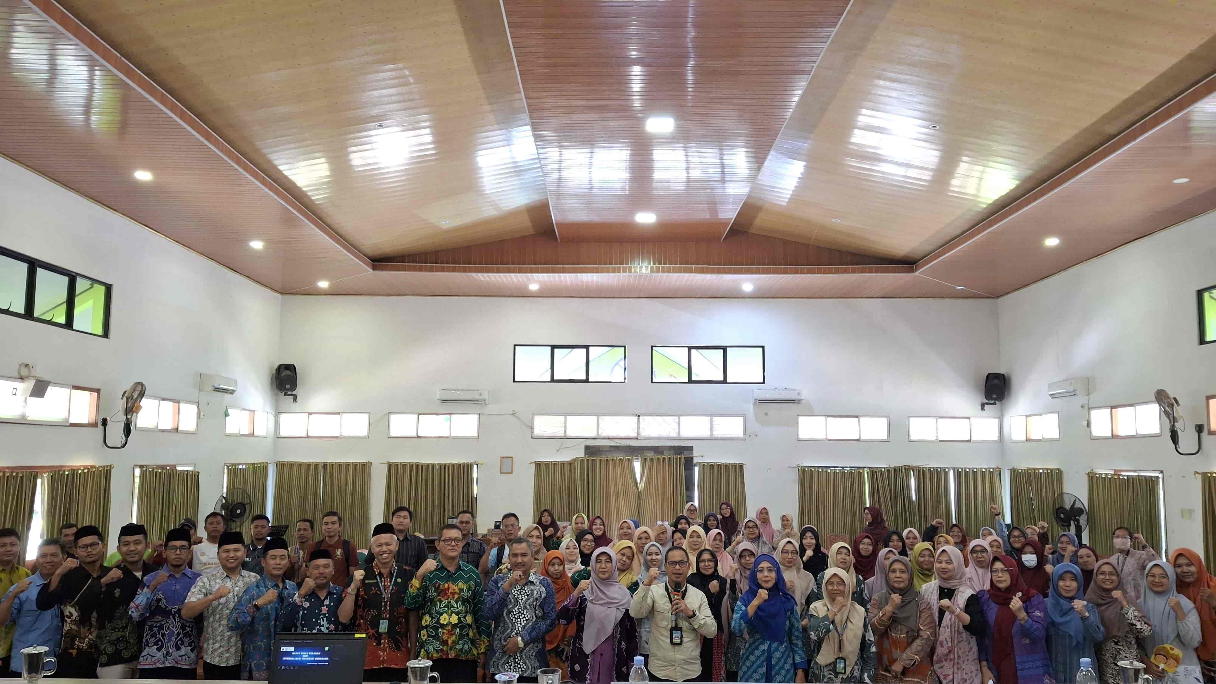 MAN 1 Bandar Lampung Gelar Rapat Koordinasi GTK dan Penguatan Moderasi Beragama