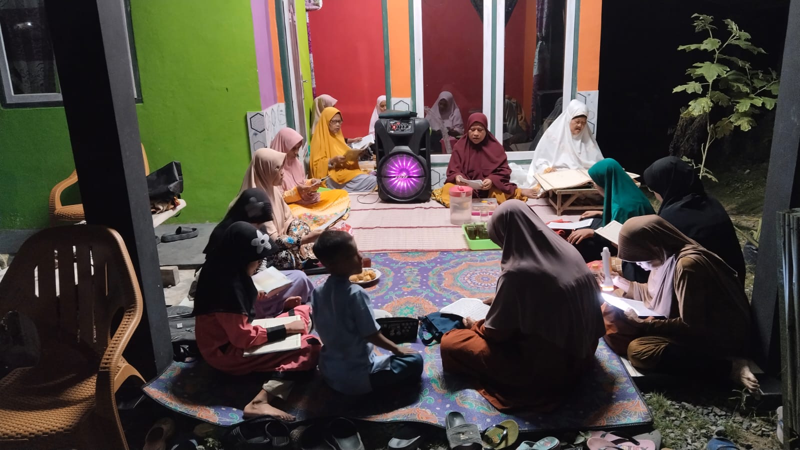 Penyuluh Agama KUA Blambangan Umpu bersama MT Nurul Iman Gelar Khataman Al Qur'an