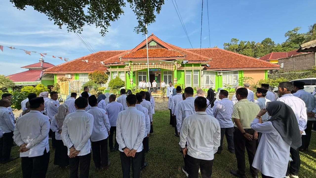 Apel Pagi Kemenag Tanggamus Tekankan Integritas dan Kehormatan Abdi Negara