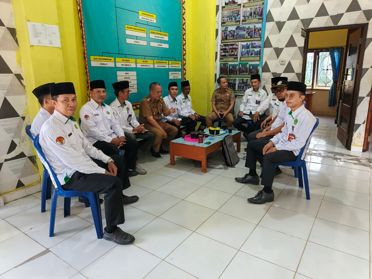 Sarana Perkuat Sinergi Pelayanan Masyarakat, KUA Negeri Agung Gelar Apel Bulanan Bersama USPIKA