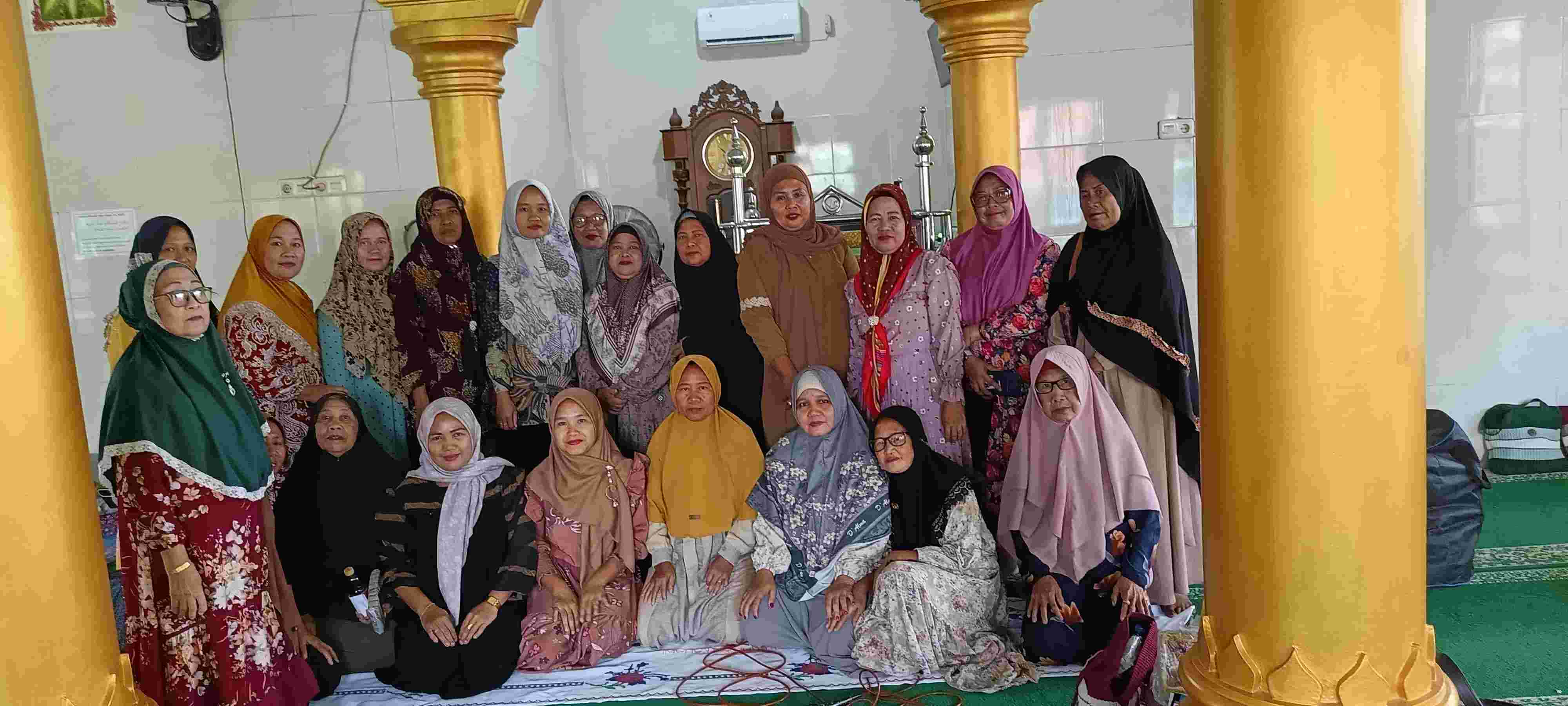 Majukan Kegiatan Keagamaan, Penyuluh Agama Islam KUA Negeri Besar Bina Majelis Taklim Kampung Kali Awi