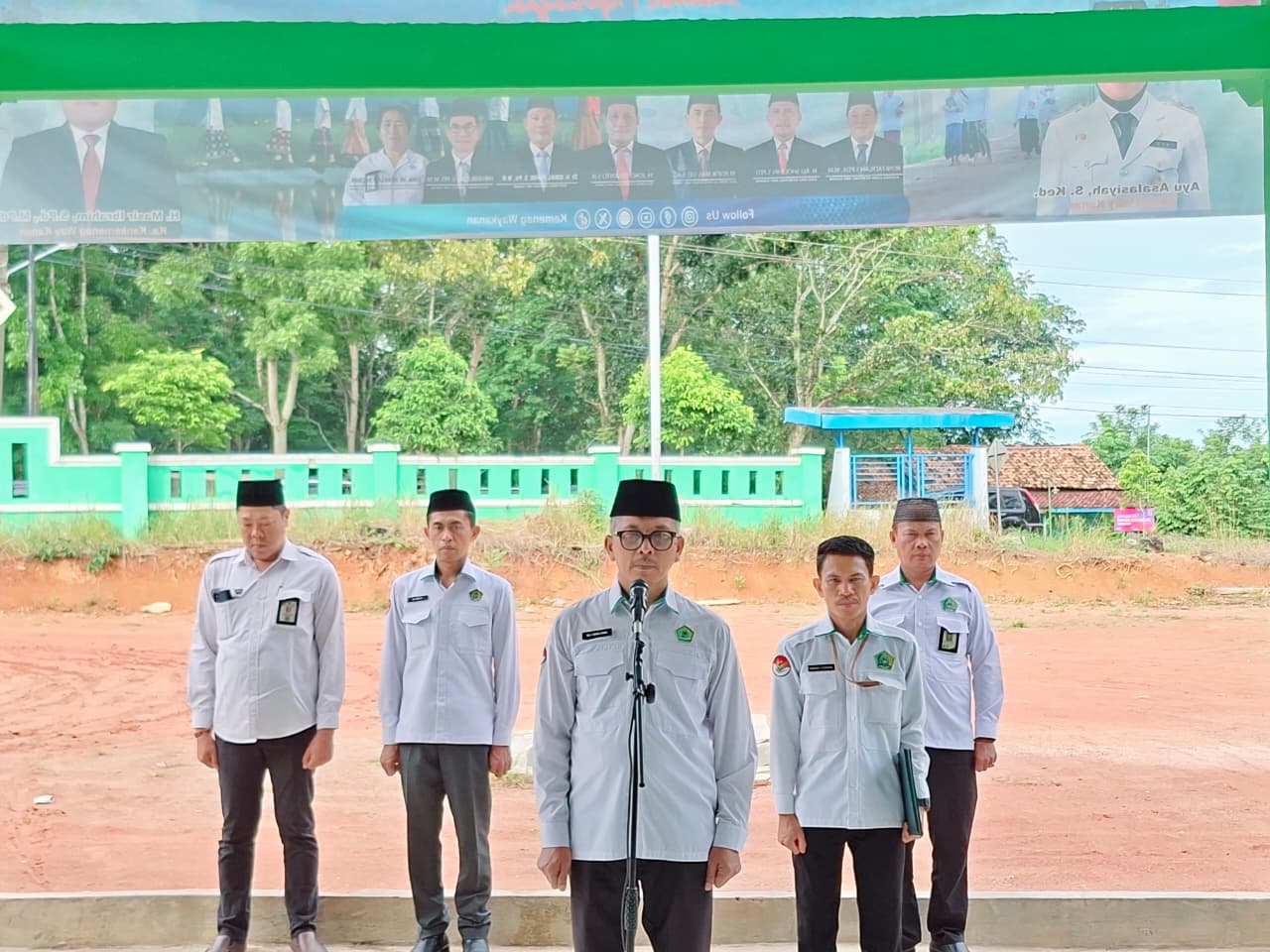 KanKemenag Way Kanan Peringati Hari Pahlawan 2025: Terus Bergerak, Melanjutkan Perjuangan