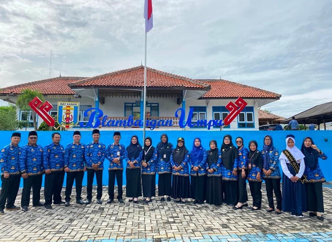 Semangat Patriotisme KUA Blambangan Umpu: ASN Turut Sukseskan Upacara Hari Pahlawan