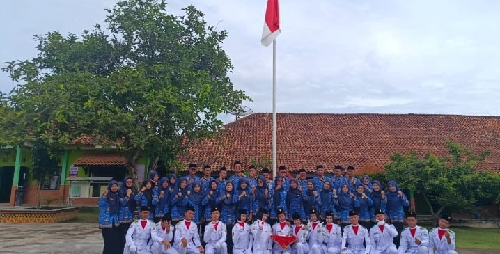 MAN 2 Lampung Utara Kibarkan Semangat Kepahlawanan dalam Upacara Peringatan Hari Pahlawan 2025