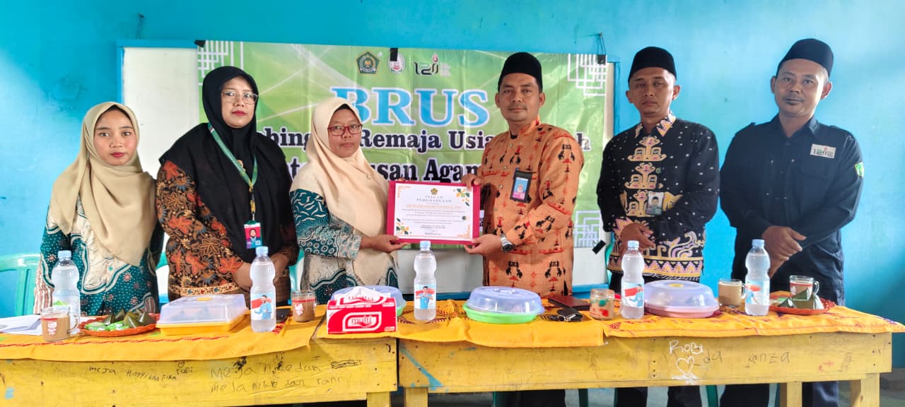 Wujudkan Generasi Religius dan Berkarakter, KUA Pakuan Ratu Gelar Bimbingan Remaja di SMP/SMA Islamiyah Darut Taubah Al-Amin