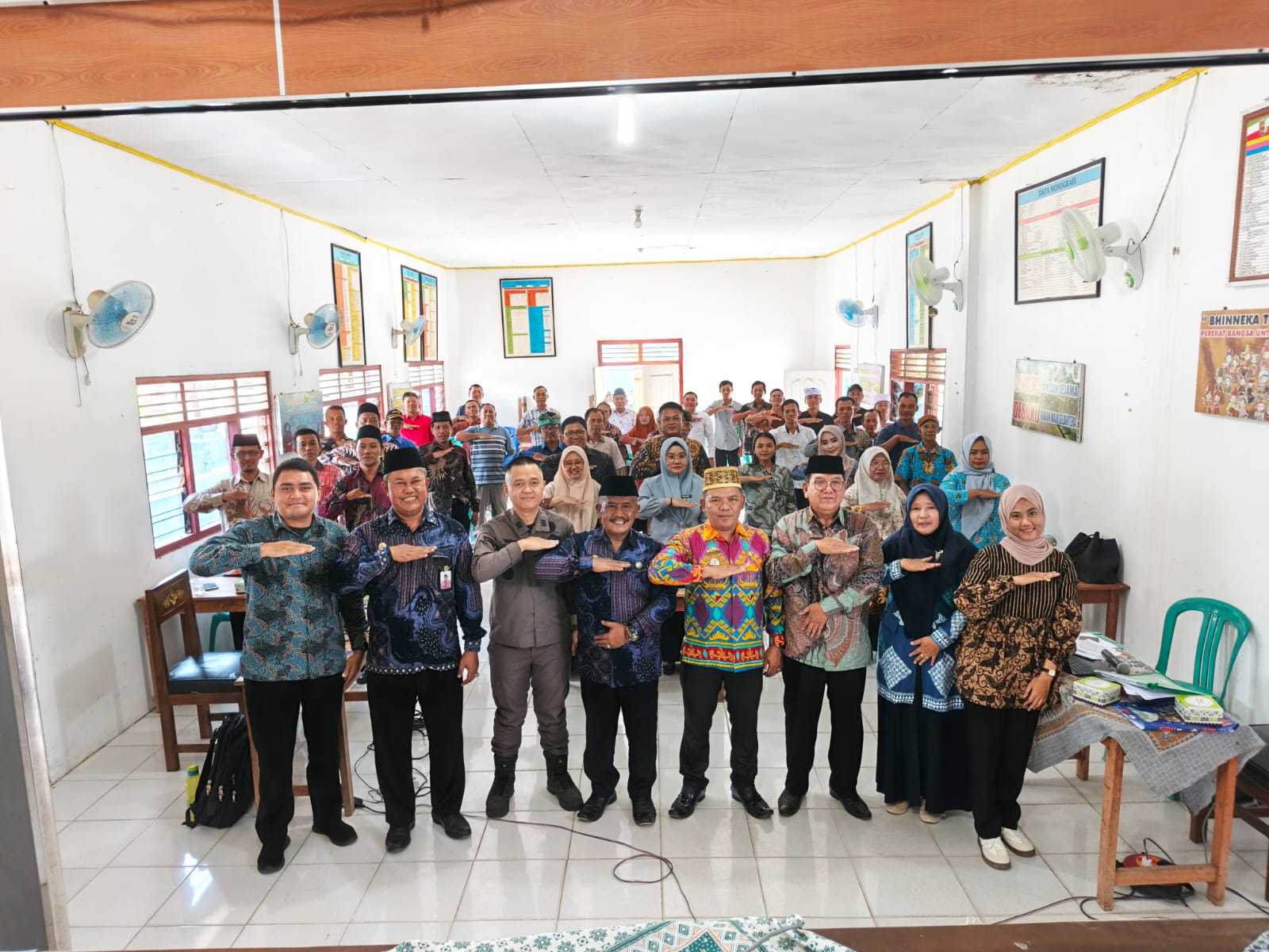 Kemenag Pesawaran Gelar Penguatan Kelompok Kerja Kampung Moderasi Beragama di Desa Lumbir Rejo