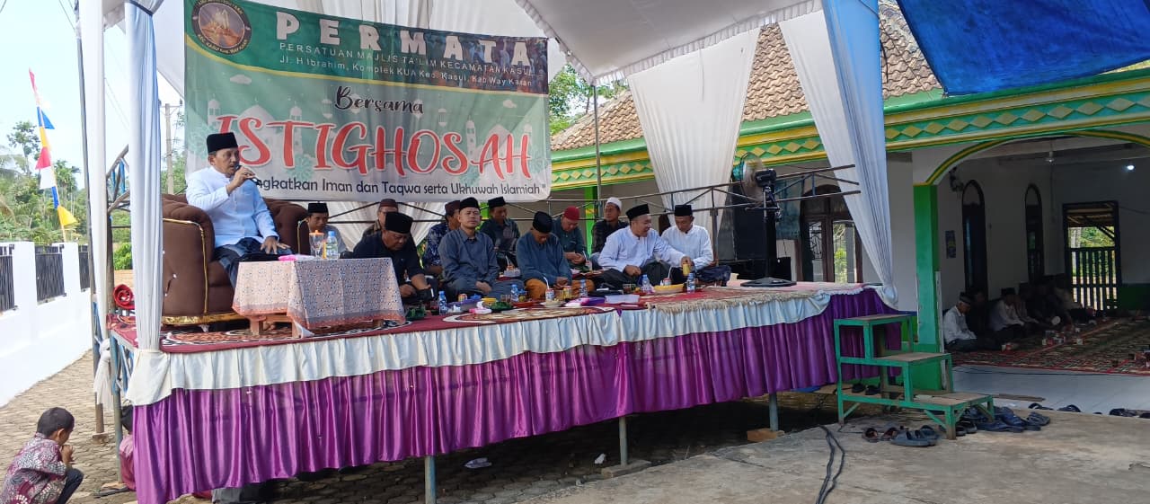 Kepala KUA Kasui Hadiri Istighosah Bulanan Permata Kasui, K.H. Abud Nur Shihab Paparkan Tiga Kunci Kesuksesan