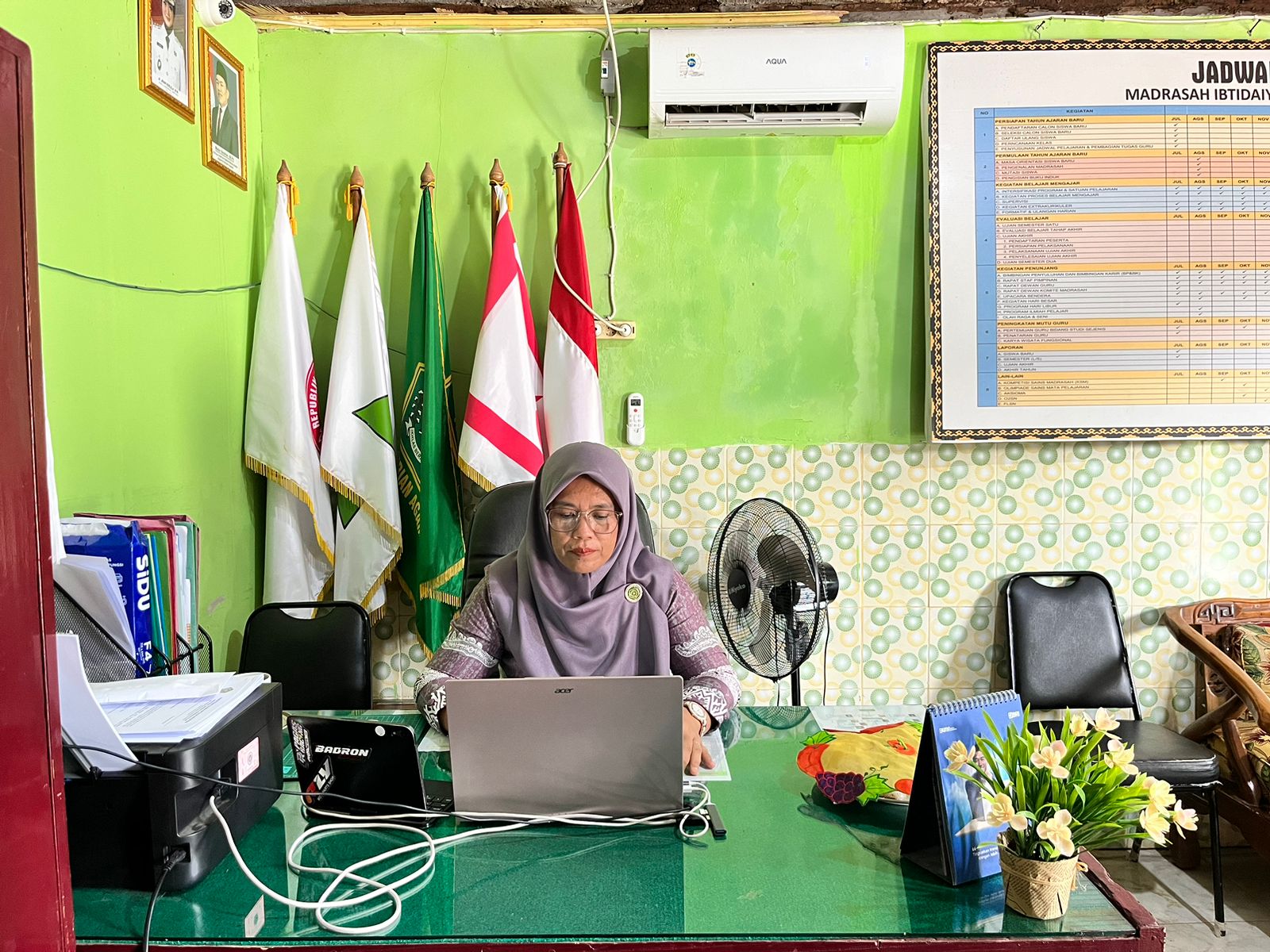 Kepala MIN 1 Way Kanan Ikuti Dua Kegiatan Zoom Nasional dalam Satu Hari: Sosialisasi KMA 1503 dan Penyambutan Kakanwil Baru