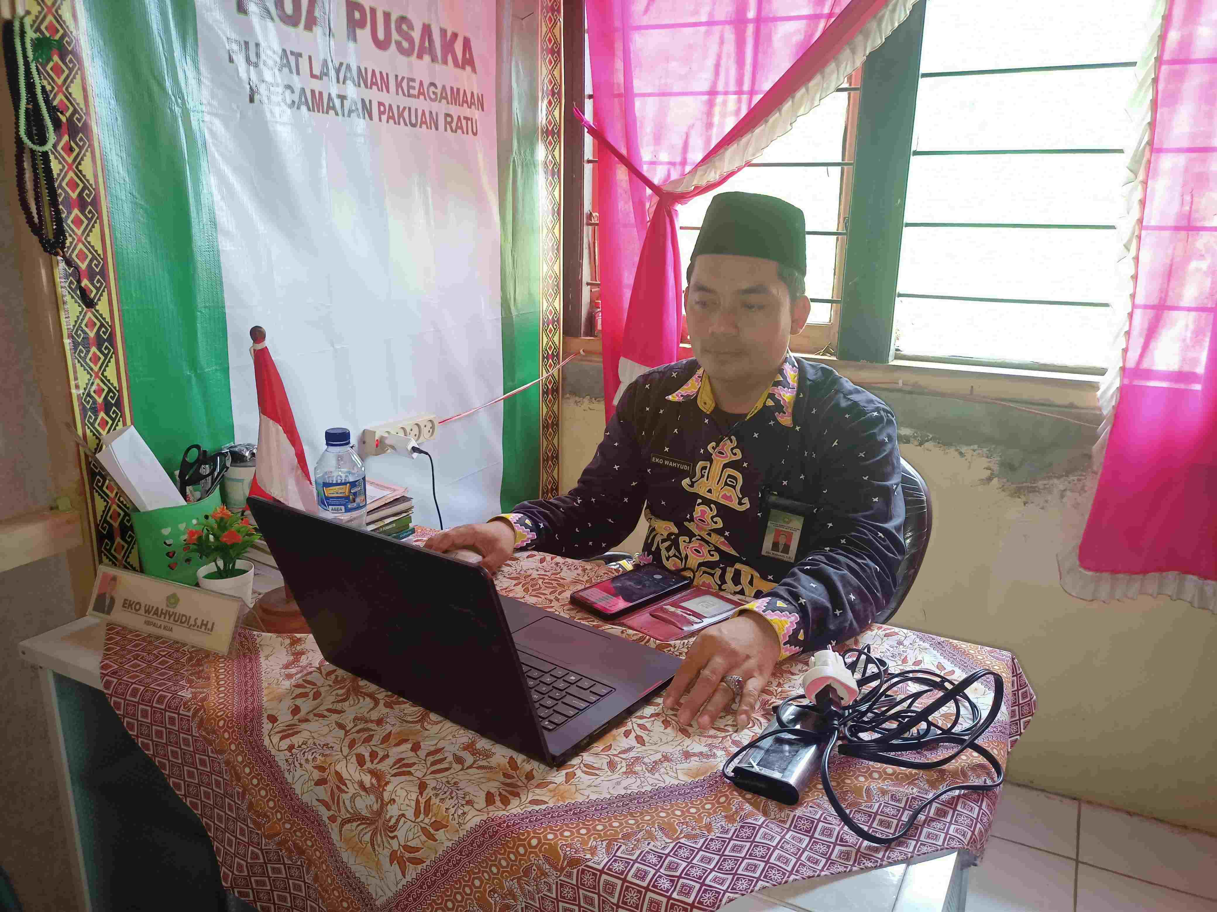 KUA Pakuan Ratu Ikuti Penyambutan Kakanwil Baru dan Pembinaan ASN Tingkat Provinsi Secara Daring