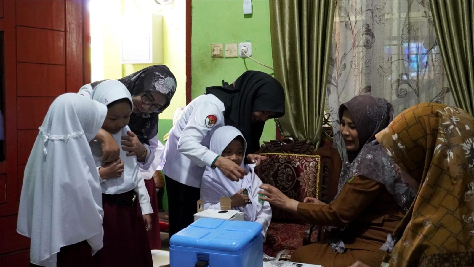 Perlindungan Dini! Puskesmas Kedaton Imunisasi Siswa MIN 1 Bandar Lampung dengan Vaksin DT dan TD