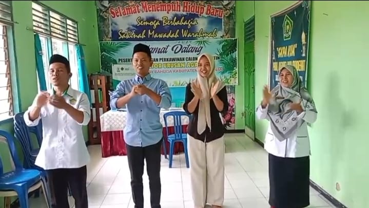 KUA Buay Bahuga Perkenalkan “Tepuk Sakinah” dalam Bimbingan Pranikah Calon Pengantin