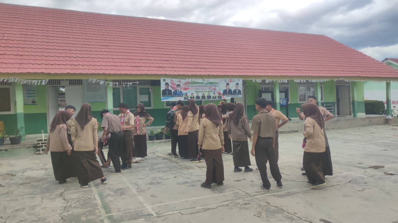 Peran Kegiatan Kepramukaan dalam Membangun Self-Management Siswa Generasi Z