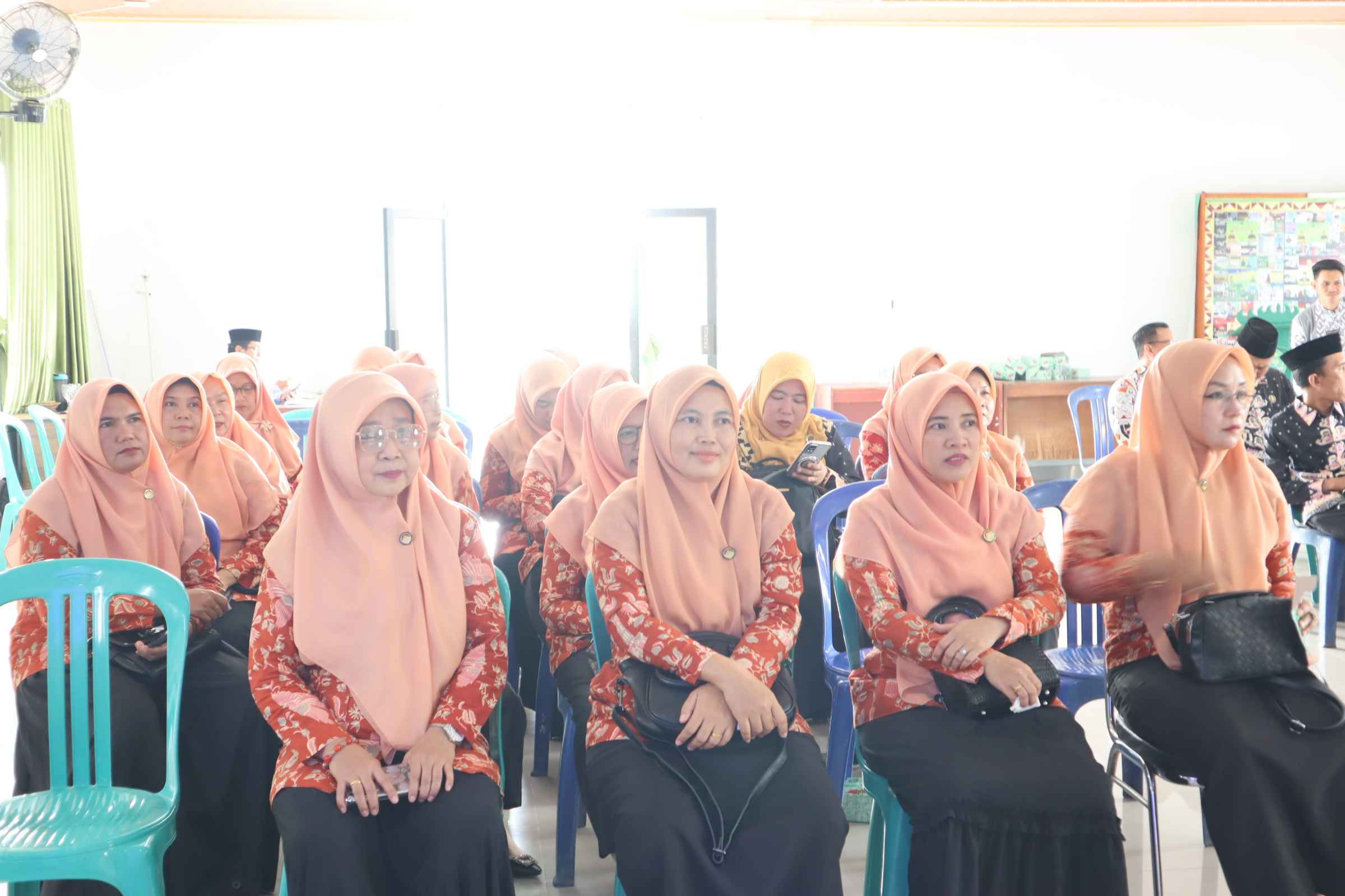 Kepala MIN 1 Way Kanan Hadiri Rakor PMPZI 2025 dan Persiapan Penilaian Pendahuluan 2026