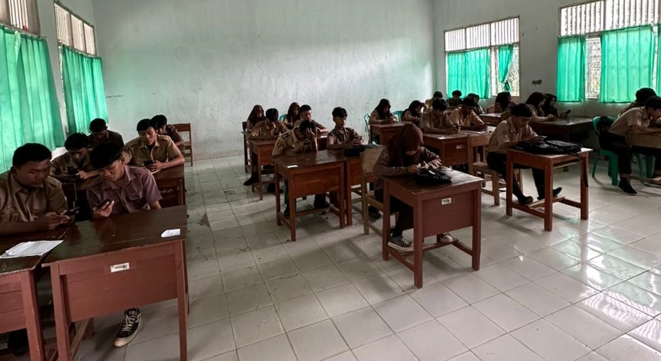 Kajian Empiris terhadap Kesiapan dan Ketertiban Pelaksanaan PAS Hari Kelima di MAN 1 Way Kanan