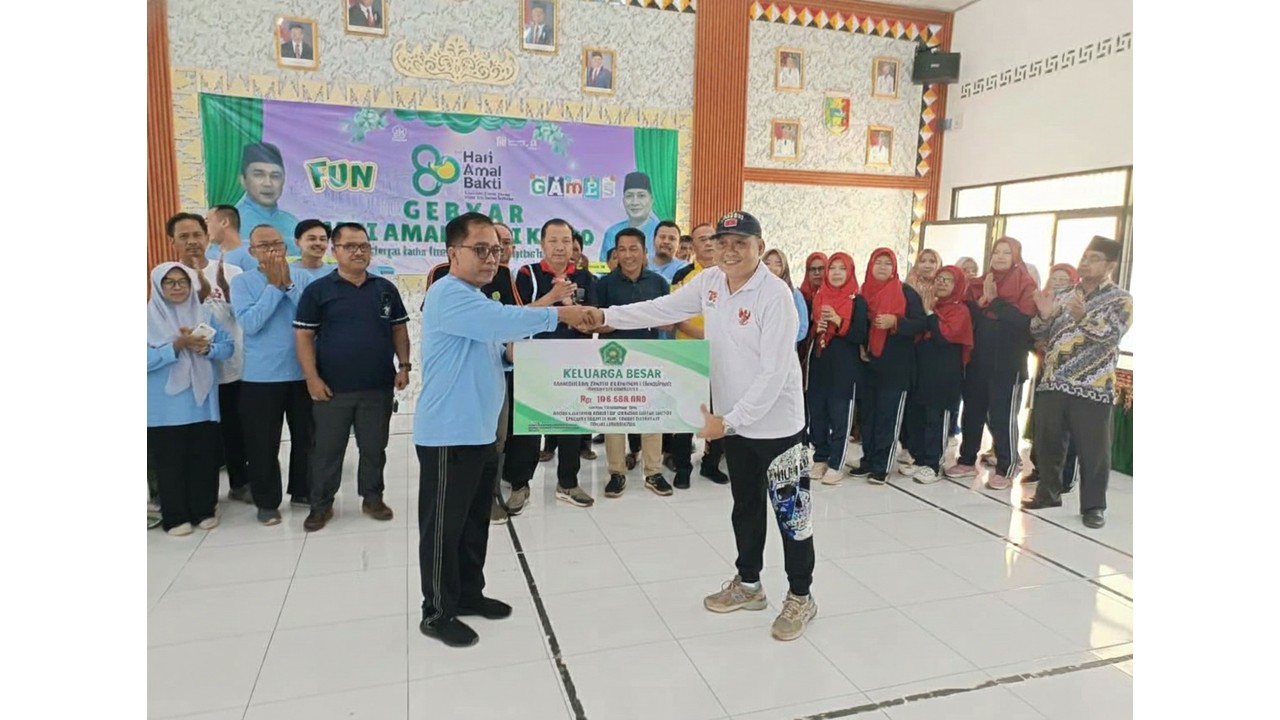 Kemenag Tanggamus Salurkan Bantuan Kemanusiaan di Pembukaan Fun Games HAB ke-80