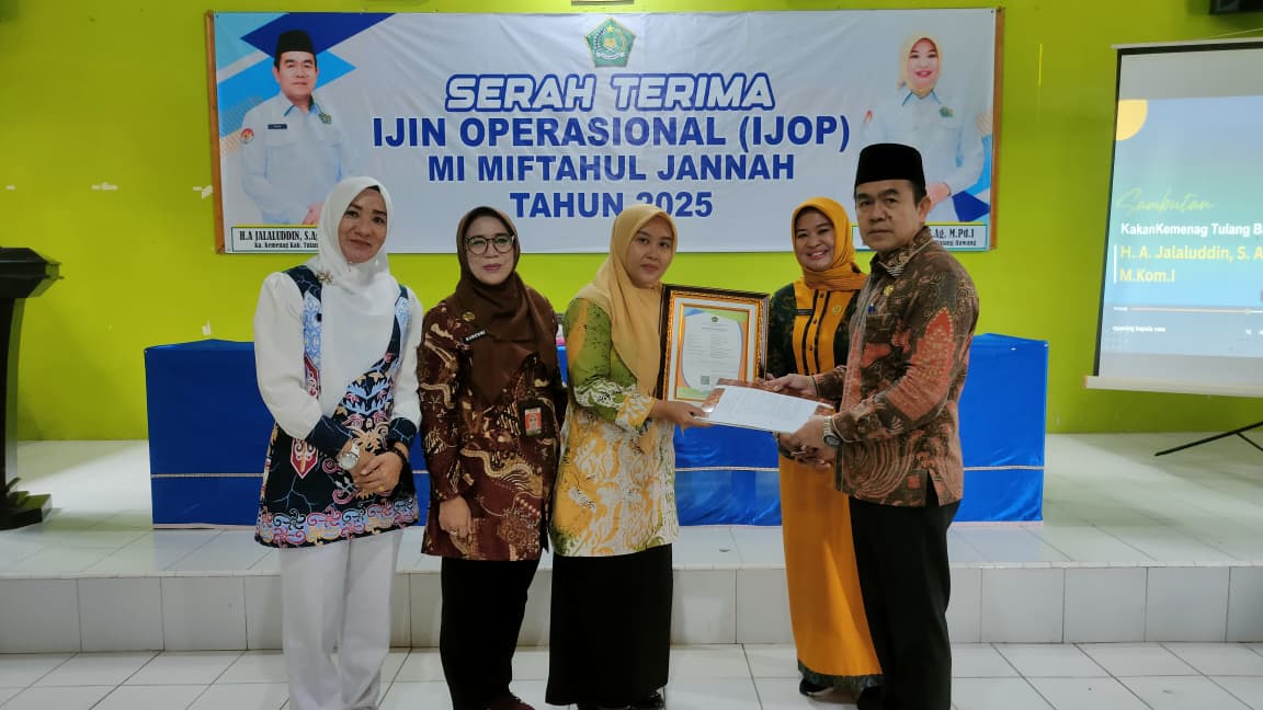 Kemenag Tuba Serahkan IJOP dan Perkuat Layanan Pendidikan dengan Kurikulum Berbasis Cinta pada RA dan MI