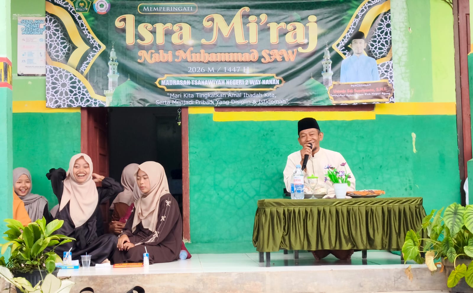 Gemuruh Sholawat di MTsN 2 Way Kanan: Memetik Hikmah Isra Mi'raj untuk Generasi Digital
