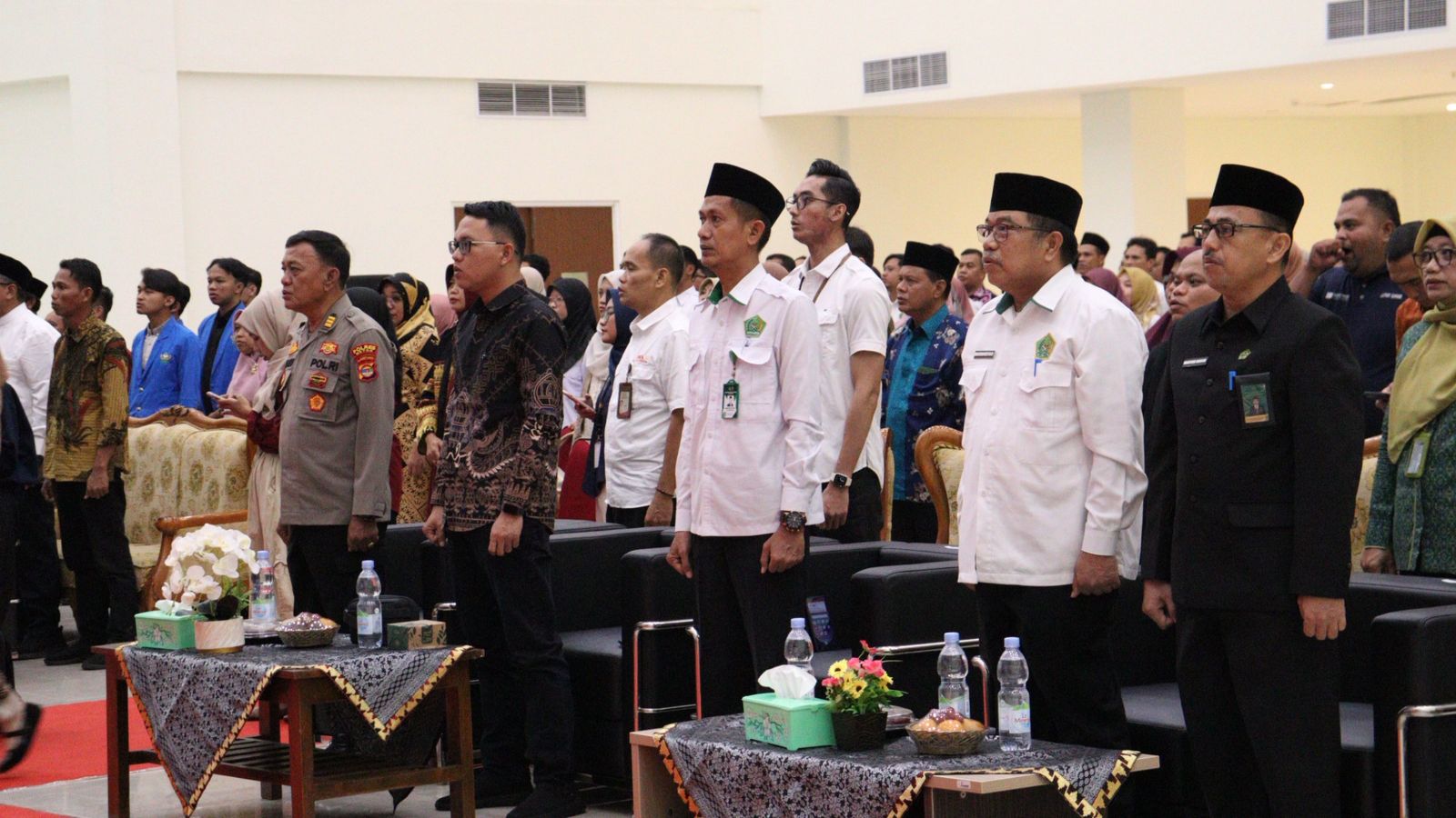 Perkuat Sinergi Pendidikan, Kepala Kemenag Kota Metro Hadiri Anugerah Sivitas Akademika UIN Jurai Siwo Lampung