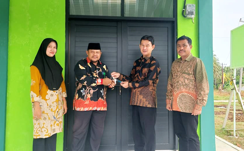 Resmi Diserahterimakan, MTsN 1 Pesisir Barat Segera Mulai Kegiatan Belajar - Mengajar