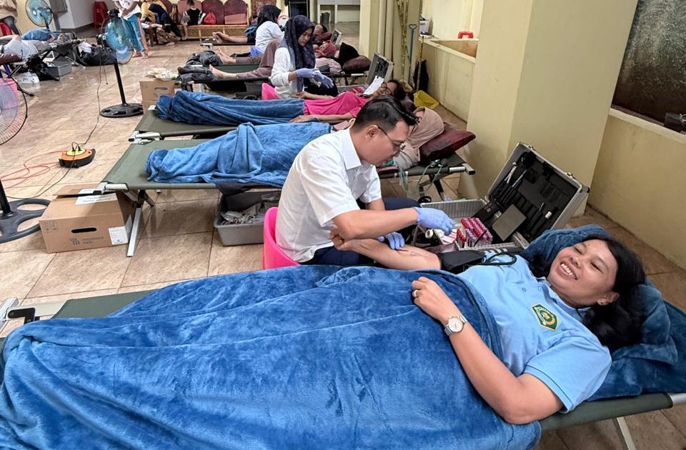 Donor Darah Waisak Di Bandar Lampung, Pembimas Buddha Puji Purwaningsih: Implementasi Nyata Dharma Dalam Kehidupan