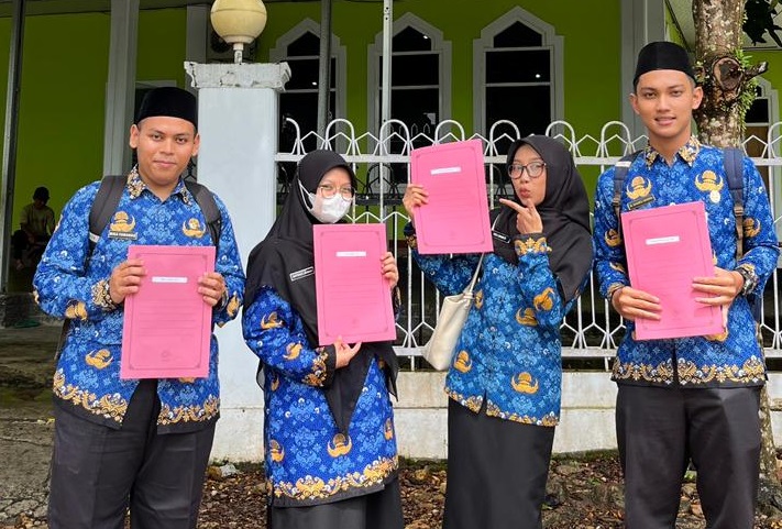 Langkah Baru Pengabdian: CPNS MAN 1 Way Kanan Resmi Ikuti Pelantikan PNS Kementerian Agama Formasi 2024