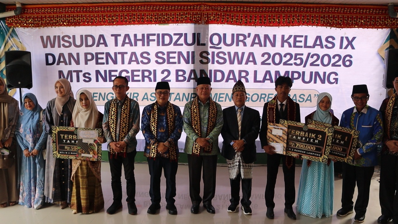Wisuda Tahfidz MTsN 2 Bandar Lampung, Erwinto :Al-Qur'an Jadi Pilar Pembentukan Generasi Berintegritas