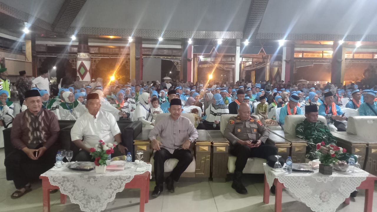 Jemaah Haji Kloter JKT 08 Kembali Ke Lampung Tengah, Kemenag Tekankan Makna Haji Mabrur