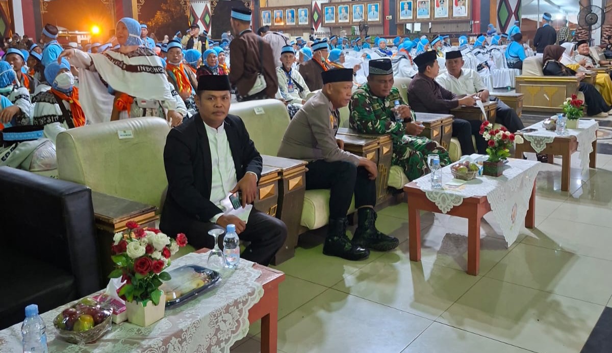 Kemenag Lampung Tengah Hadiri Penyambutan 445 Jemaah Haji Kloter JKG 10 Di Nuwo Balak