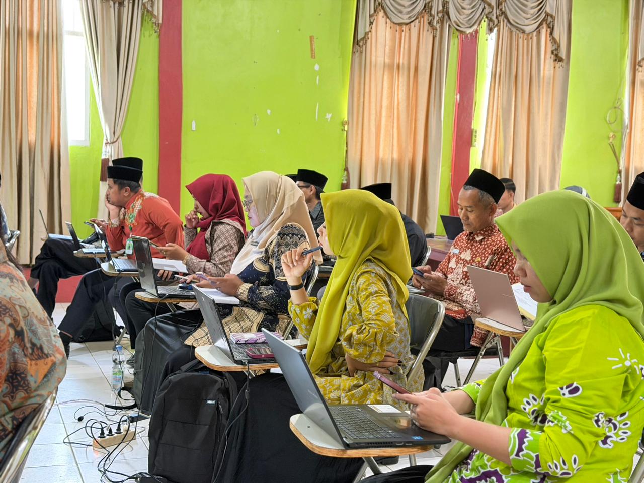 Wujudkan Pelayanan Berkualitas, Kemenag Tuba Matangkan E-Kinerja Melalui Bimtek