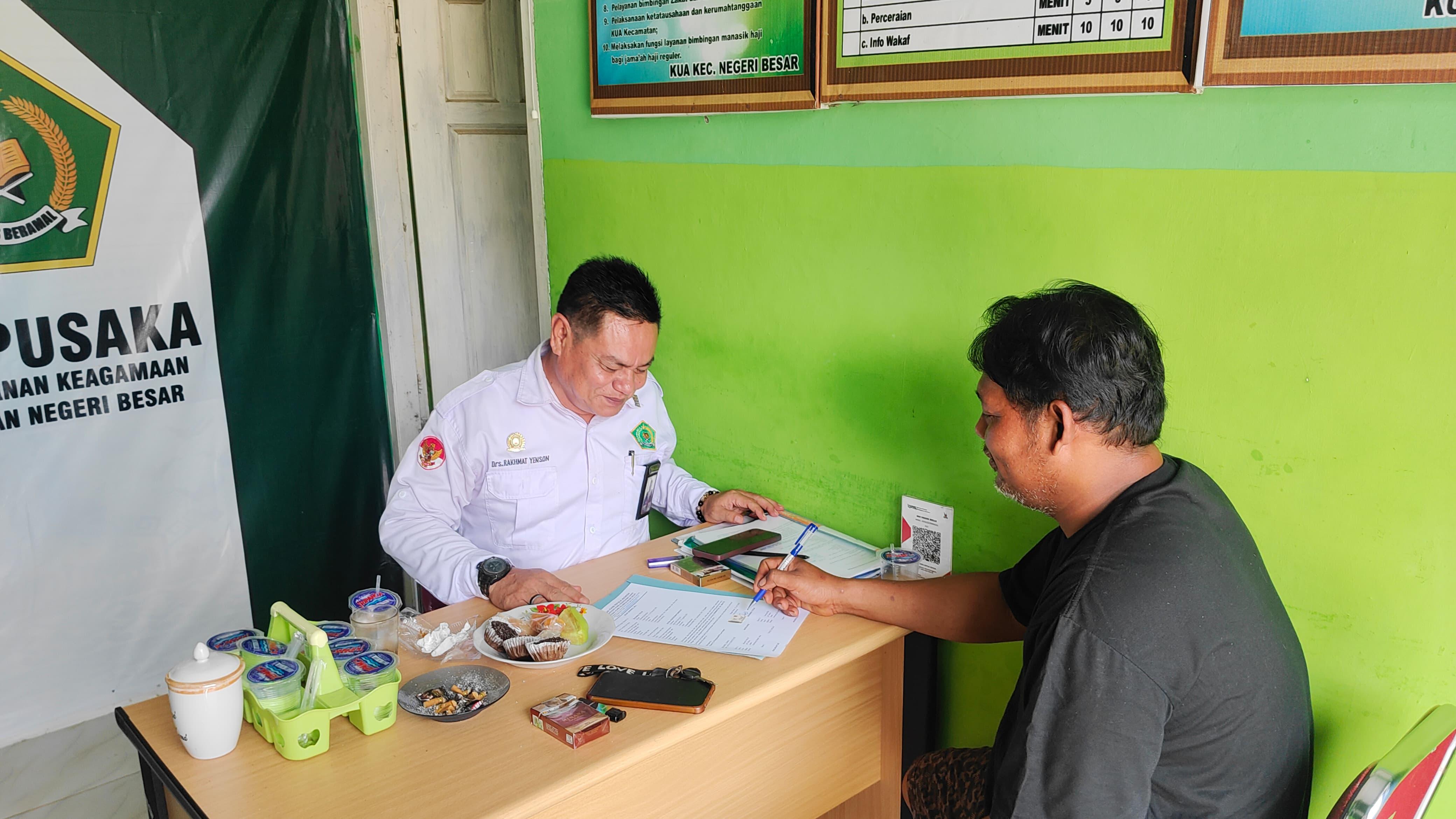 Pastikan Hak Perwalian Terlaksana Dengan Benar, Penghulu KUA Negeri Besar Layani Taukil Wali Nikah