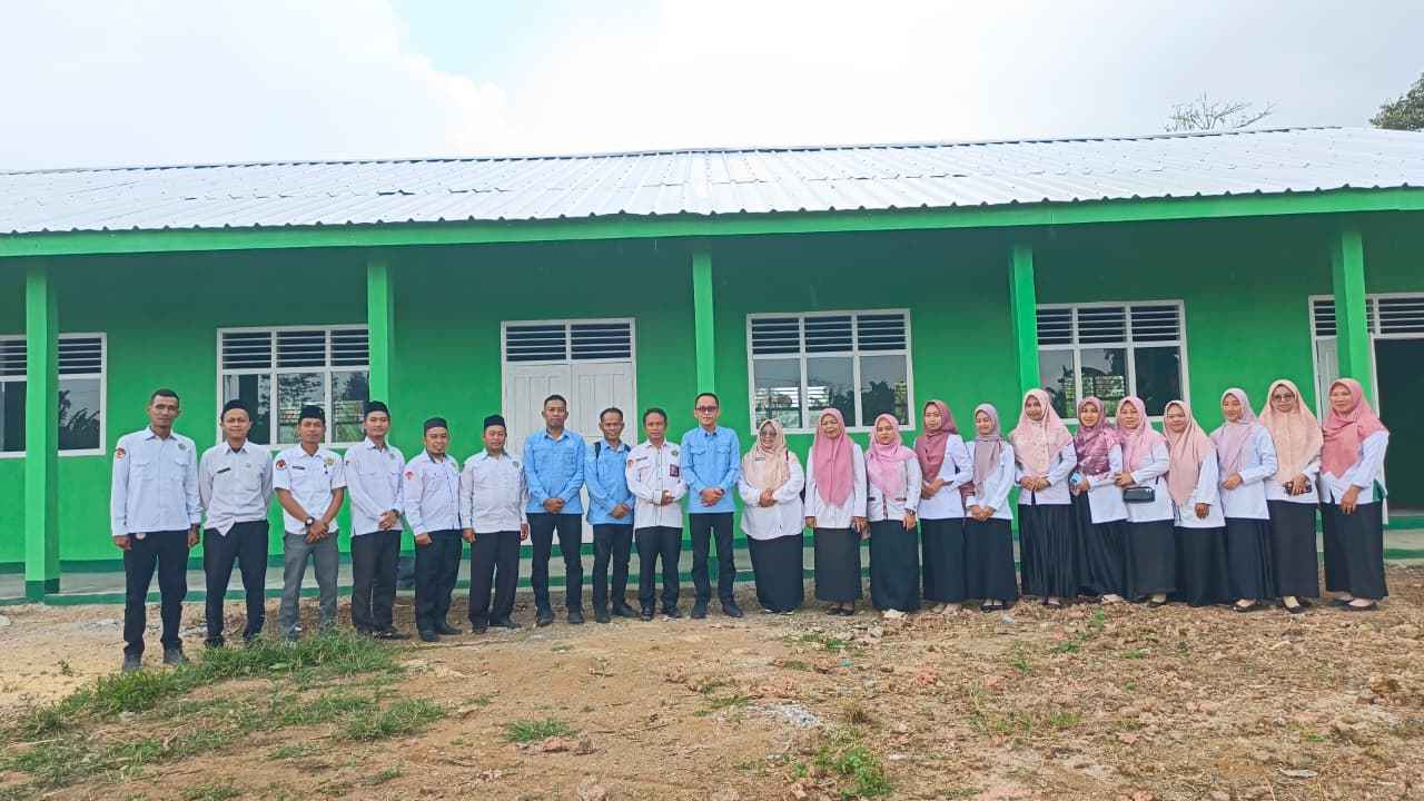 Dari Madrasah Laskar Pelangi Menuju Madrasah Berprestasi: Kabid Penmad Suntik Semangat Perubahan Di MTsN 1 Lampung Barat Kampus 2